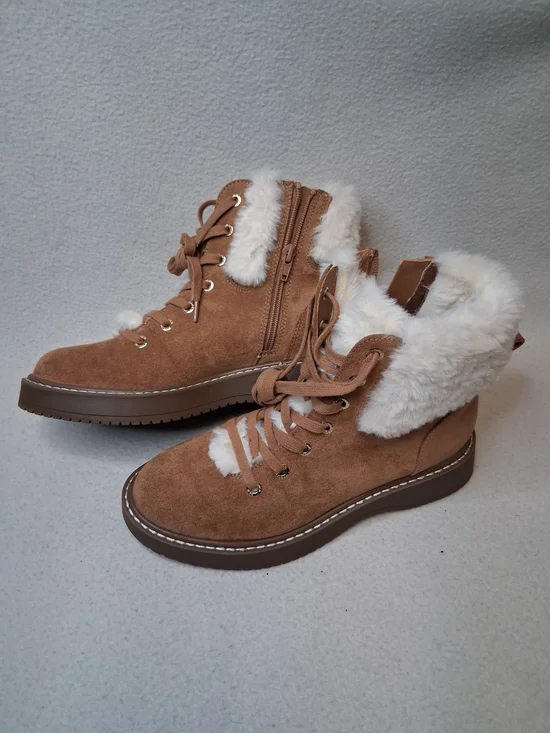 Women's Tan Faux-Suede Lace-Up Fur-Trim Ankle Boots - Picture 9 of 9